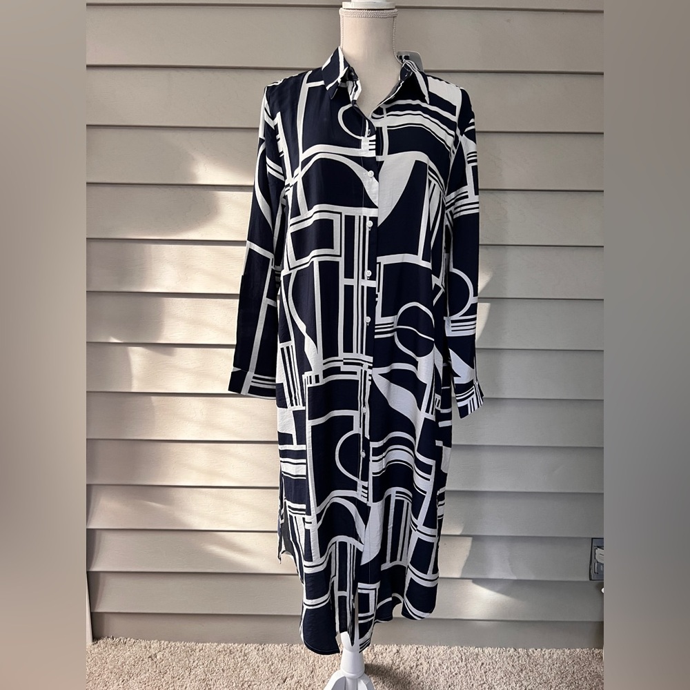 Blue and White Long Sleeve  button down shirt Dress size 44  European